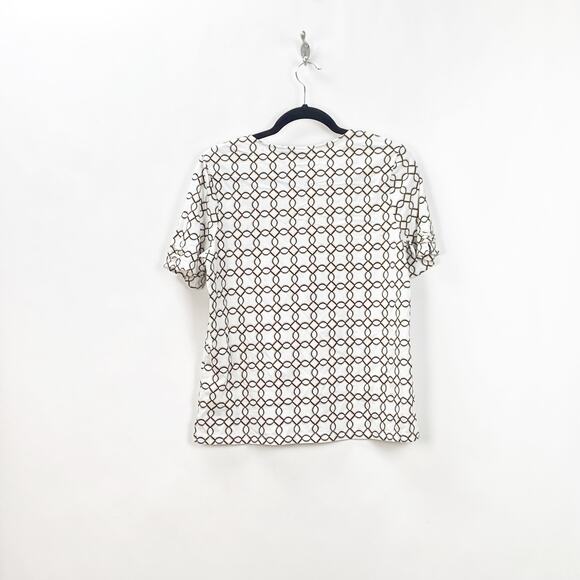 Chico's 1 Medium Womens White Chainlink Print Tee Top - Picture 6 of 7